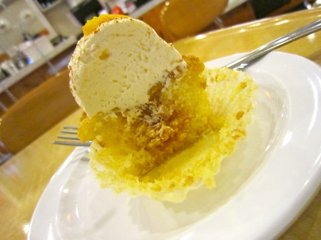 Peach Cobbler cupcake