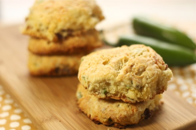 bacon jalapeno cheddar biscuits