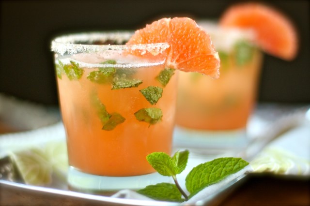 Pink Grapefruit Mojitos