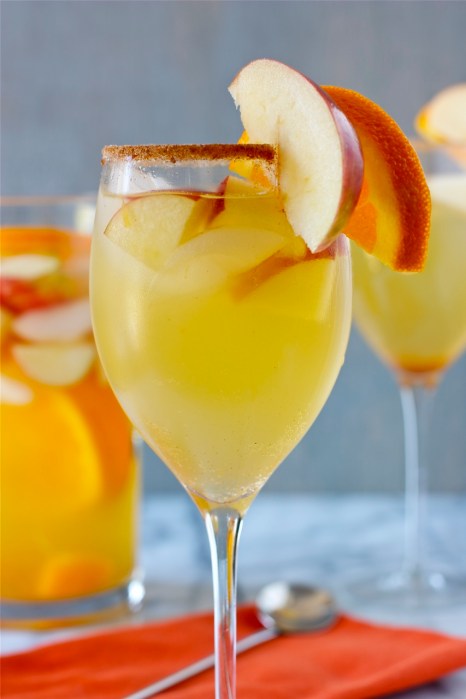 Honeycrisp Apple Sangria